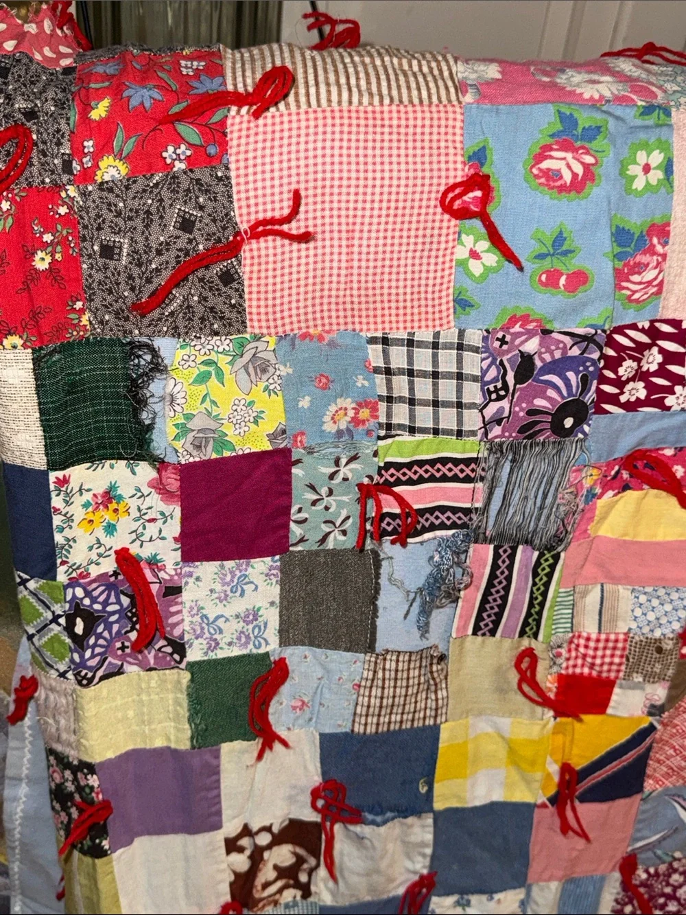 VTG CUSTOM MADE HANDMADE HAND STITCHED ONE OF A KIND GRANDMOTHER QUILT BLANKET